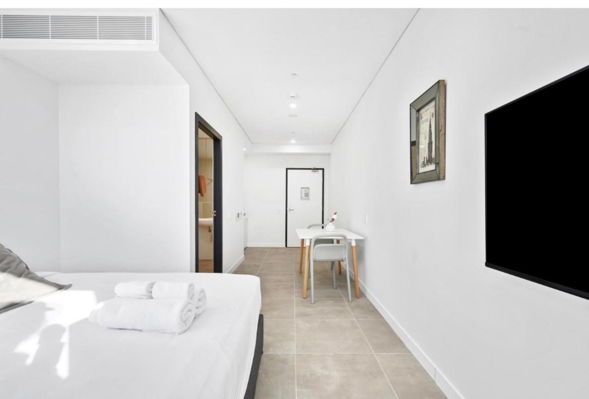 Arthur Hotel Bondi Junction No Reception And House Keeping No Sofa Bed Sydney Exterior photo